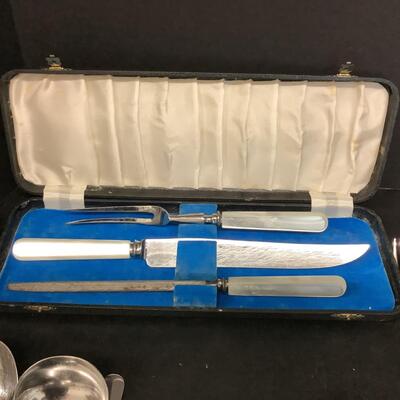 Lot 1058  Lot of Flatware ( 94 pcs ) / Mother of Pearl Handled Carving Set