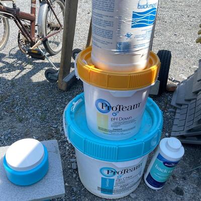 1068 Pool Chemicals