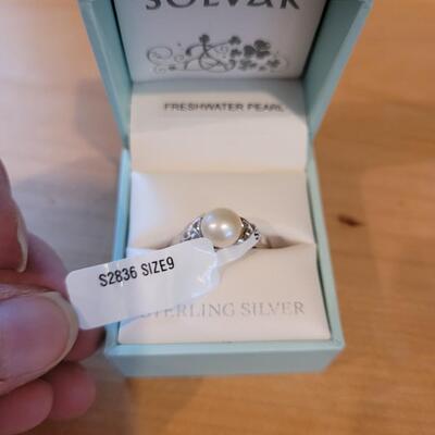 Solvar Sterling Silver and Pearl Ring
