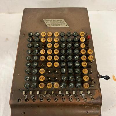 1075 Vintage Comptometer
