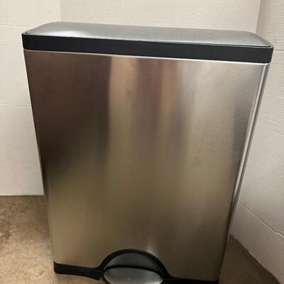 1077 Stainless Steel Simple Human Trash Can