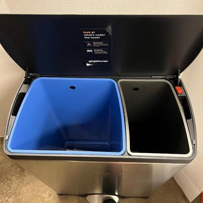 1077 Stainless Steel Simple Human Trash Can