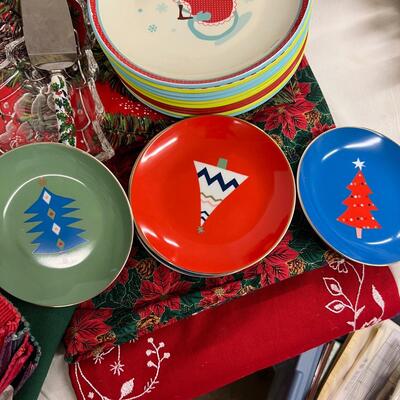 1079 Lenox Holiday China with Linens