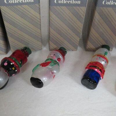 Older Avon Christmas Glass Light Covers Set