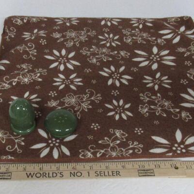 Temptations Cleaning Cloth and Pottery Salt/Pepper