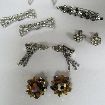 Lot of Vintage Rhinestone Jewlery