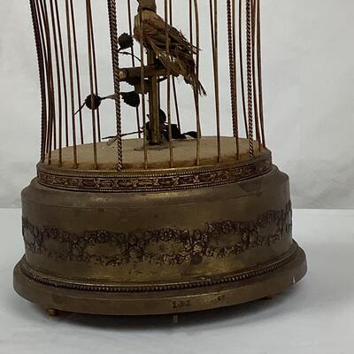 Lot 1105  Antique French Automation Singing Bird in a Cage