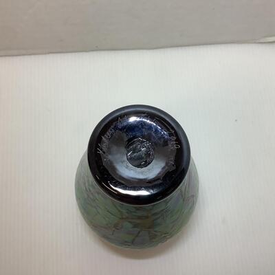 Lot 1106  Beautiful Art Glass Vase byDavid Lindsay & Glass Forge Art Glass Vase