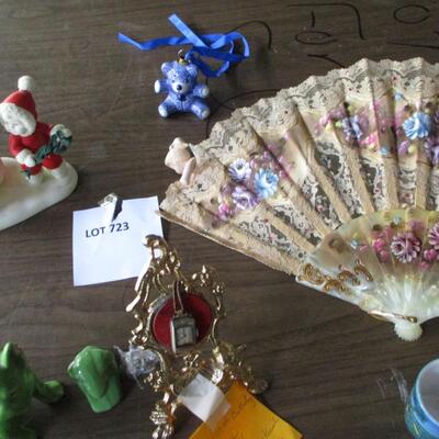 Assorted Knick Knacks