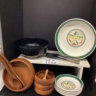 Lot 1122. Lot of Salad & Pasta Bowls