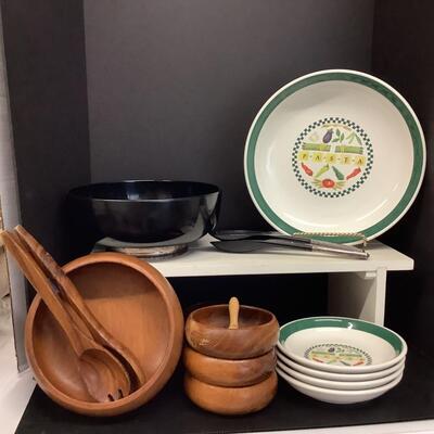 Lot 1122. Lot of Salad & Pasta Bowls