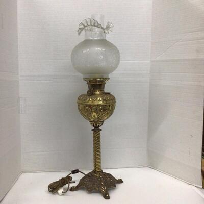 1129 Antique Bradley & Hubbard Victorian Kerosene Banquet Lamp