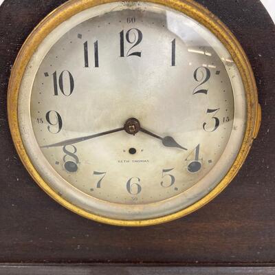 1135 Vintage Mahogany Seth Thomas Mantle Clock