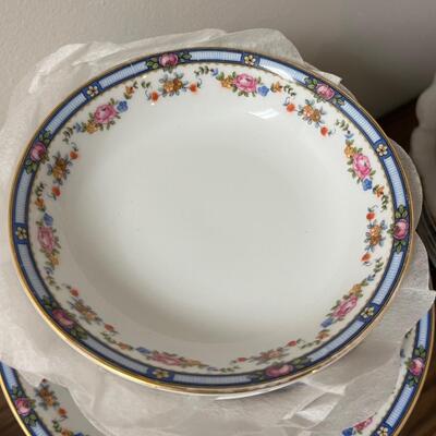 74 Piece China Set
