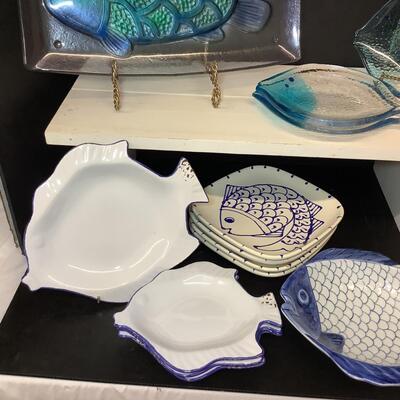 Lot 1134. Glass and Pottery Fish Themed Plates
