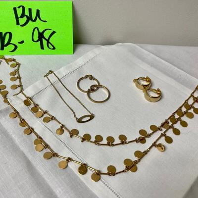 Good Jewelry Lot