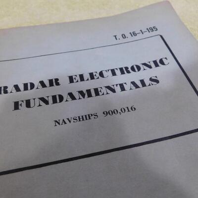 WWII Era Authentic Radar Electronics Military Training Manual US Navy 474pp. Illustrated