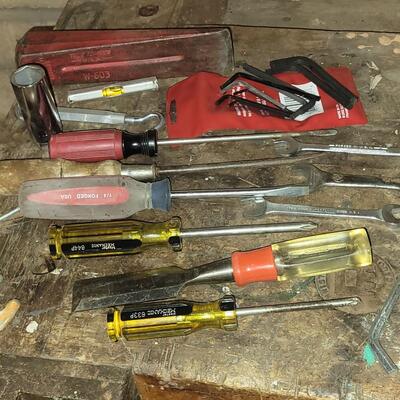 Hand Tool Lot