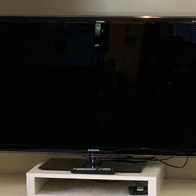 Samsung 46 Inch Smart TV With Remote
