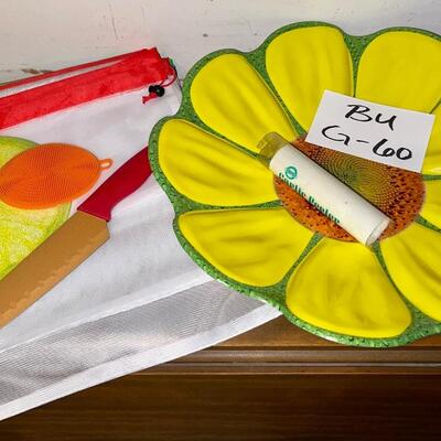 Plastic Sunflower Platter