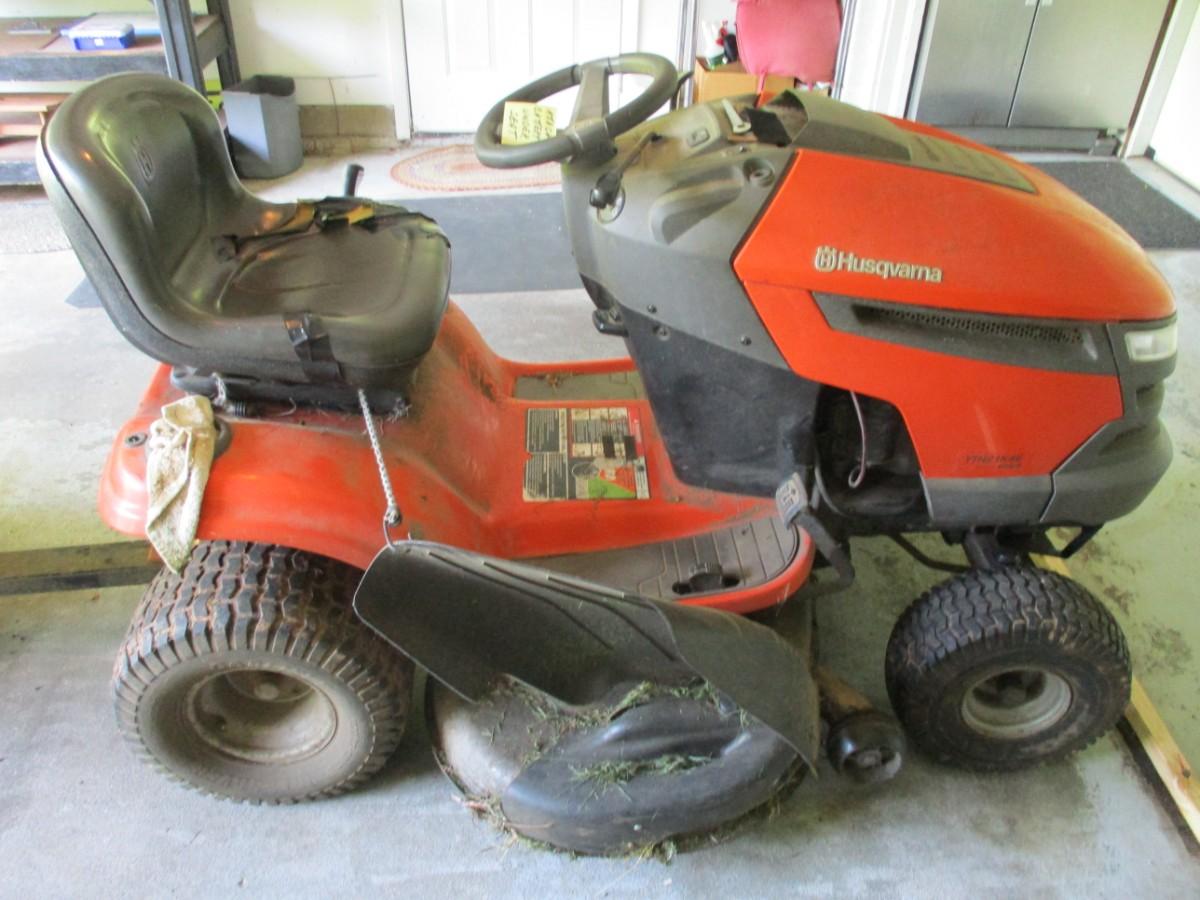 Husqvarna Lawn Mower YTH21K46