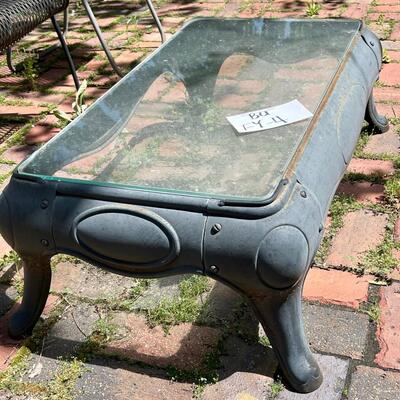 Outdoor metal coffee table