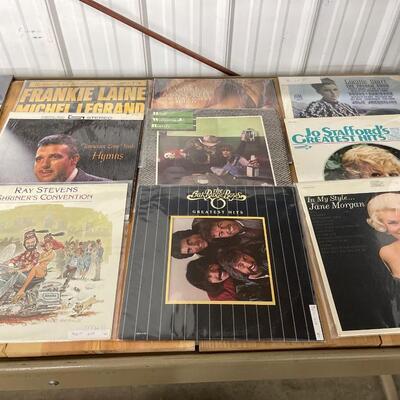 P4-Lot of 21 Records