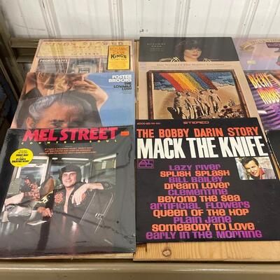 P10- Lot of 21 Records