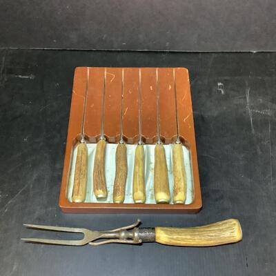 :Lot 1141. Horn Handled Knife Set made in England & Carving Fork