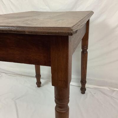 1037 Vintage Oak Tavern Table