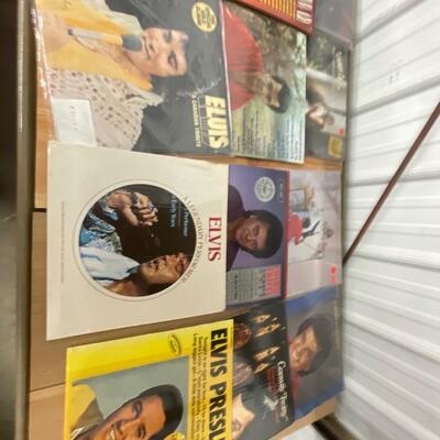 P17-Lot of 21 Records