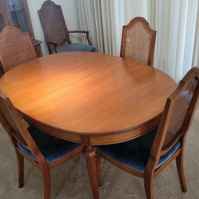 Maple Dining Room Table Set