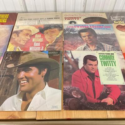 P18- Lot of 21 Records