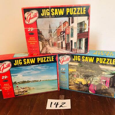 Lot of 4 vintage Puzzles