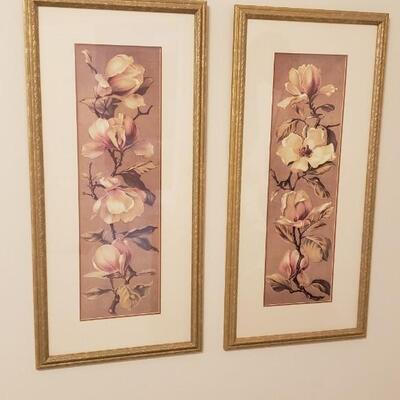 2 framed flower prints