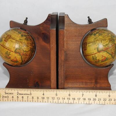 Globe bookends