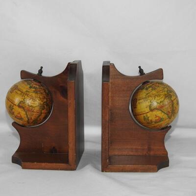 Globe bookends