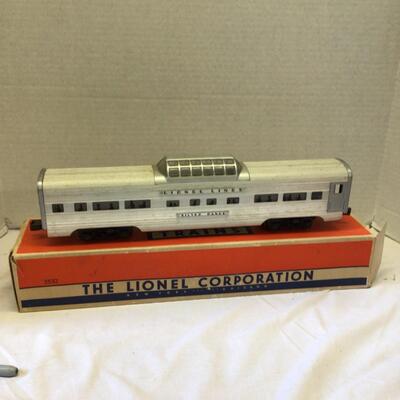 1200 Vintage Lionel Model 2532 Passenger Train Car w/Astra Dome Cover