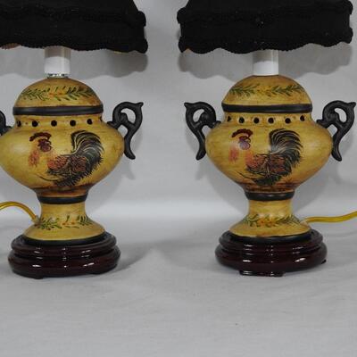 Decorative rooster lamps