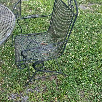 1265 Vintage Black Wrought Iron 5 Pc Patio Set