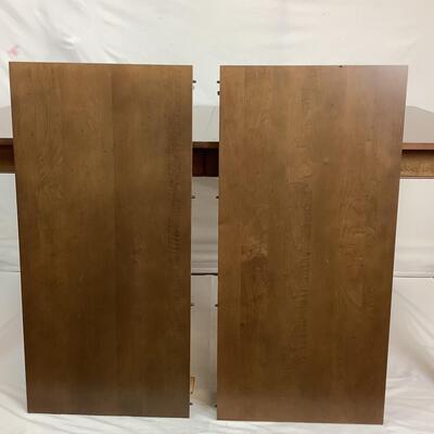 1232 Ethan Allen Wood Dining Table w/ Tapered Legs & 2 Leafs