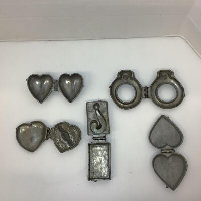 Lot. 1194. Antique Pewter Eppelsheimer Ice Cream Molds ( Valentine )