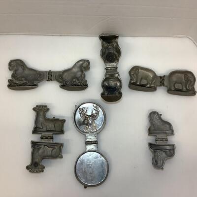 Lot. 1197 Antique Eppelsheimer Ice Cream Molds ( Animals )