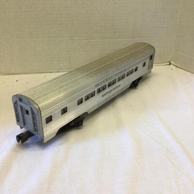 1209 Vintage Lionel Model 2533 â€œSilver Cloudâ€ Passenger Car