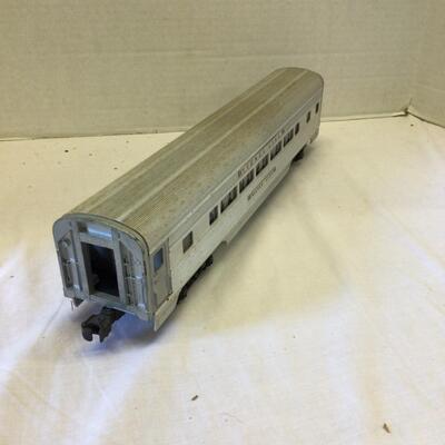 1209 Vintage Lionel Model 2533 â€œSilver Cloudâ€ Passenger Car