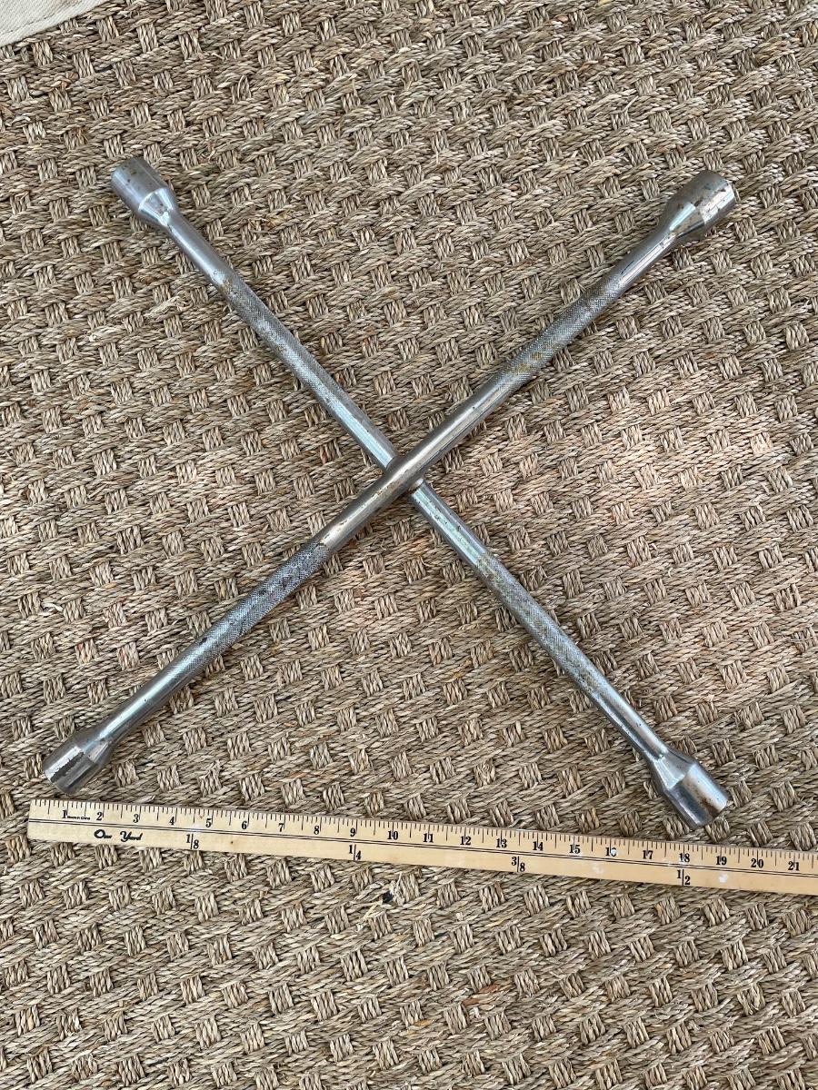 Heavy Duty Universal Lug Wrench, 4Way Cross Wrench