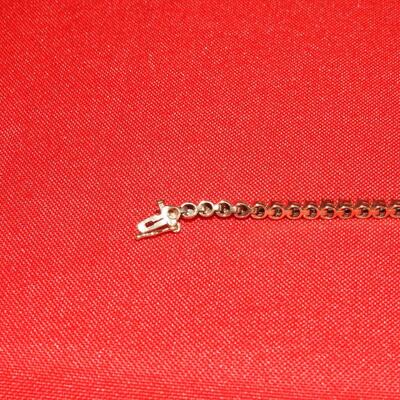 Womanâ€™s Tennis Bracelet