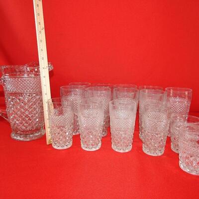 VIntage Anchor Hocking Pitcher & Glasses