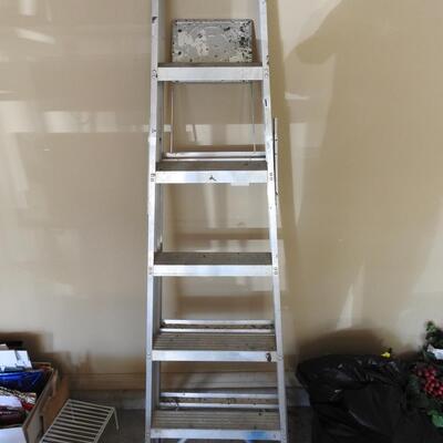 Aluminum Ladder