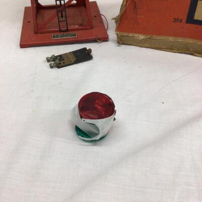 1223 Vintage LIONEL No. 394 RED ROTARY BEACON with ORIGINAL BOX - W/BEACON